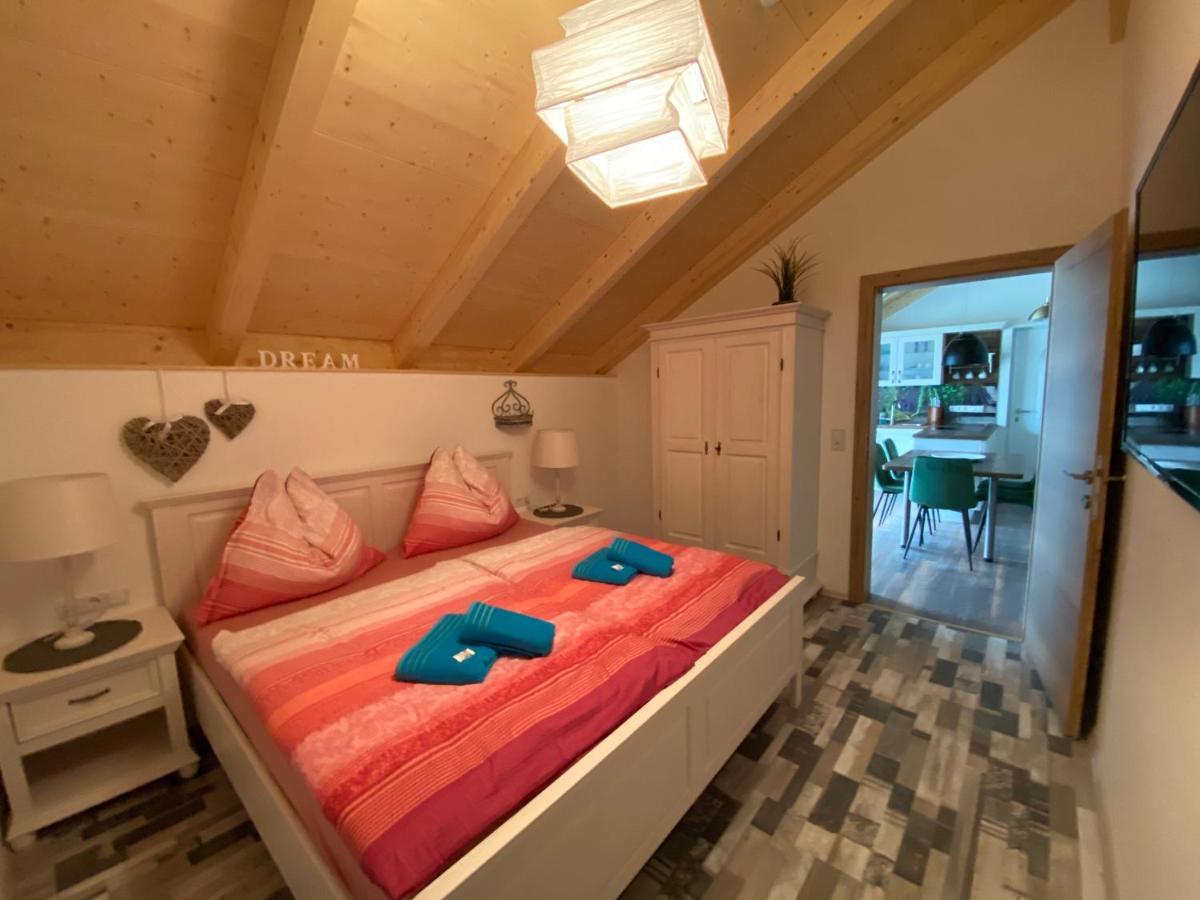 Apartments Edelweiss & Enzian - Gaestehaus Zum Fuchs Hermagor-Pressegger See Esterno foto